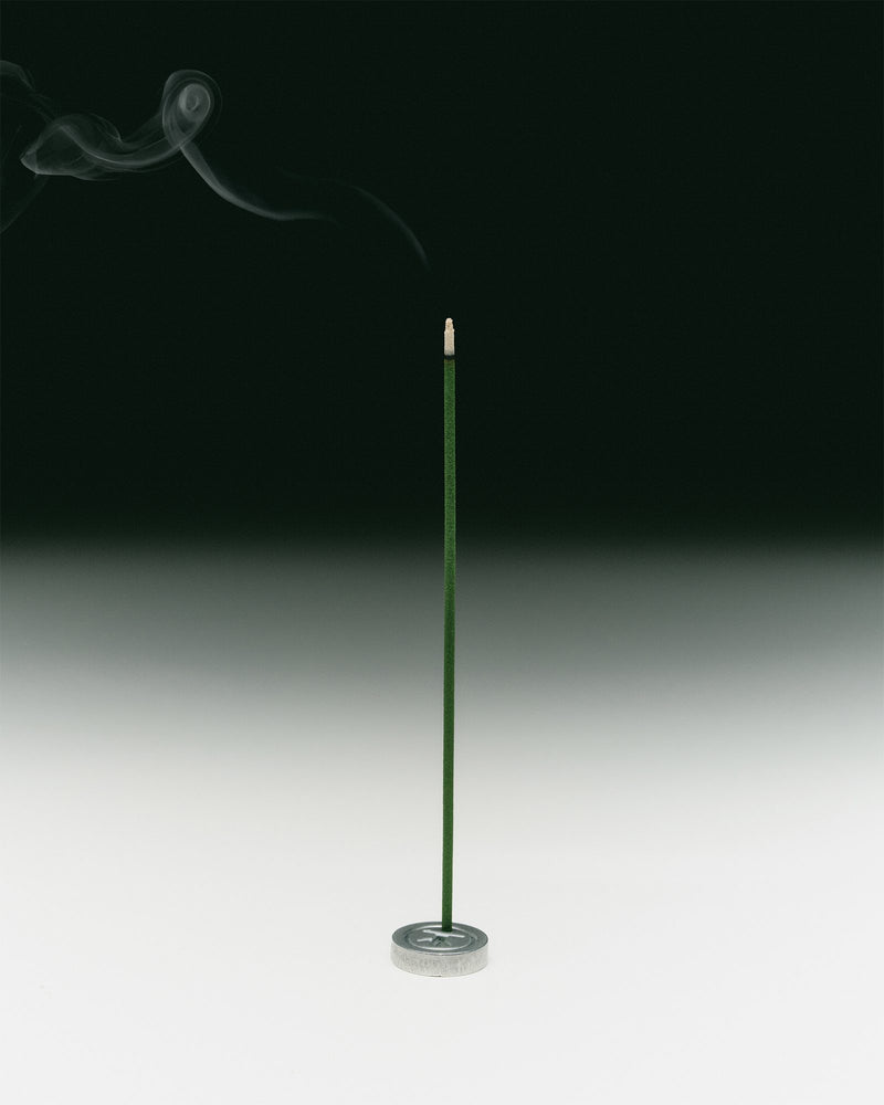 GREEN TEA INCENSE: 30 STICKS + HOLDER