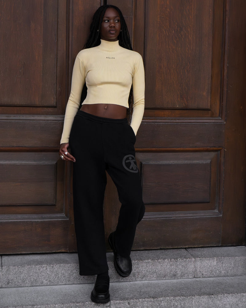 Womenswear Mockneck